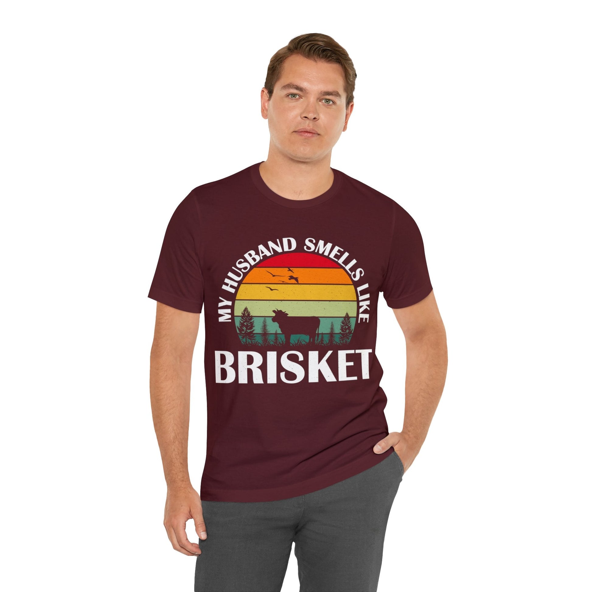 My husband smells like brisket "retro" T - Shirt - The Cavemanstyle