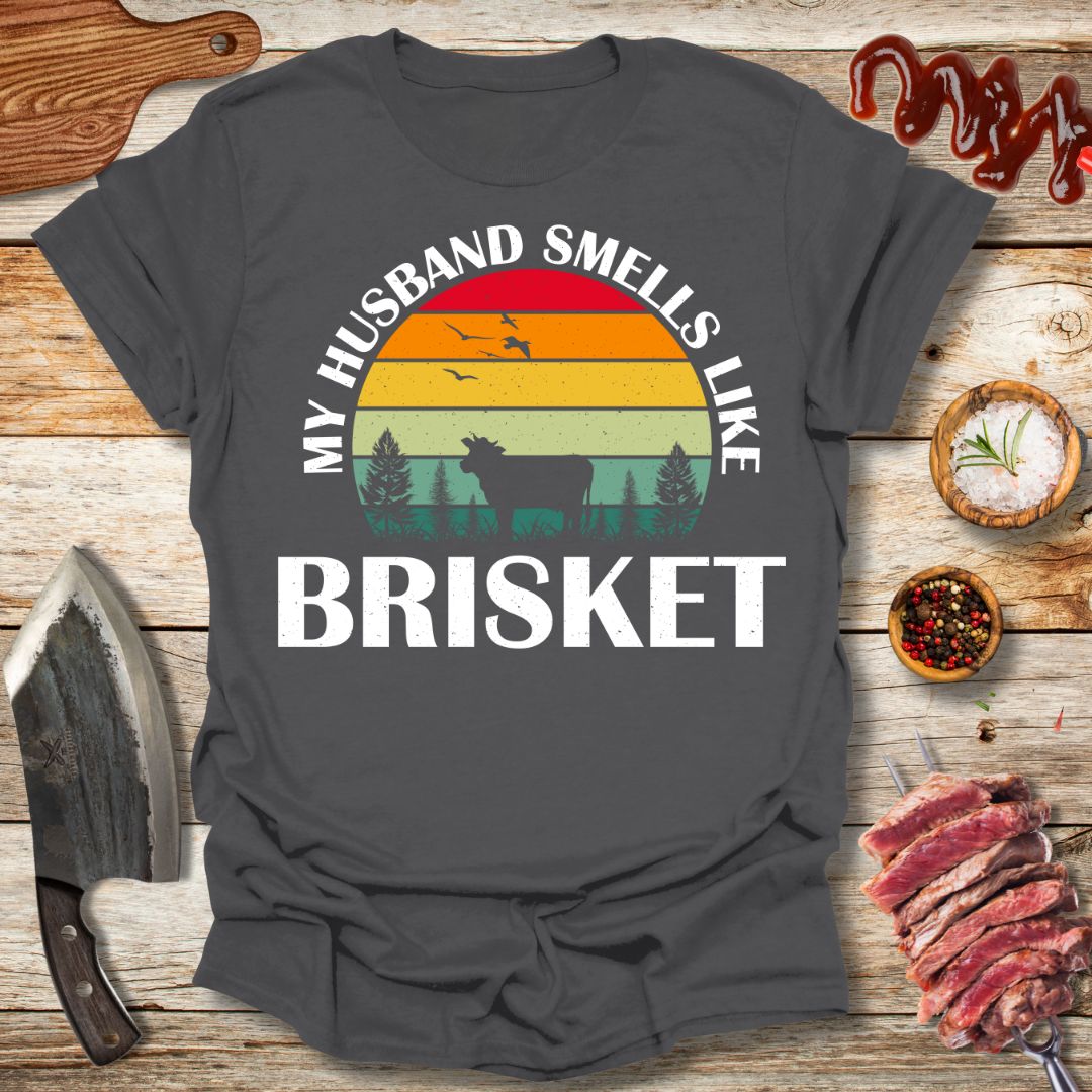 My husband smells like brisket "retro" T-Shirt - The Cavemanstyle