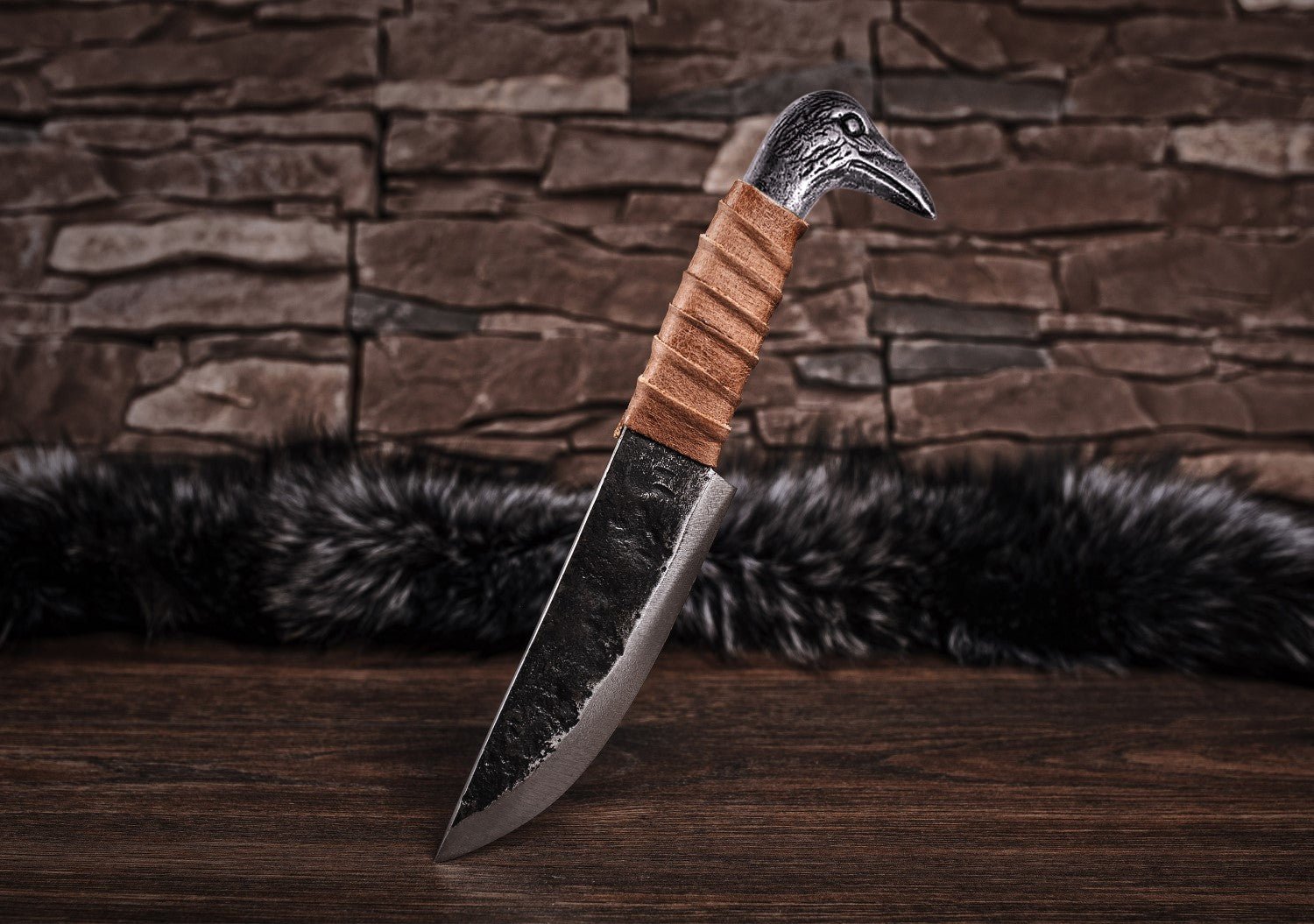 Raven Hilt Knife - 5.5" Blade (13 cm) - The Cavemanstyle