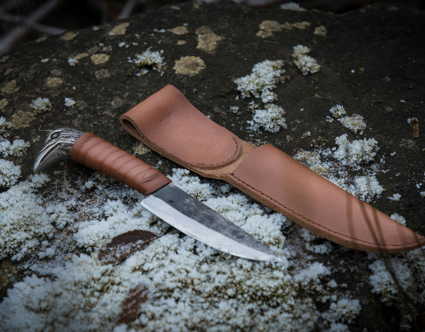 Raven Hilt Knife - 5.5" Blade (13 cm) - The Cavemanstyle